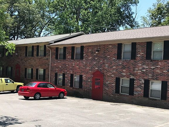 2nd image of 310 Watauga Dr APT 1