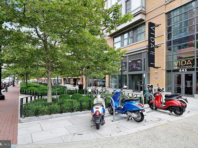 440 L St NW #1106 — Photo 42