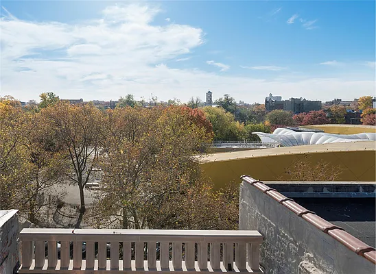 Sold by Douglas Elliman | media 22