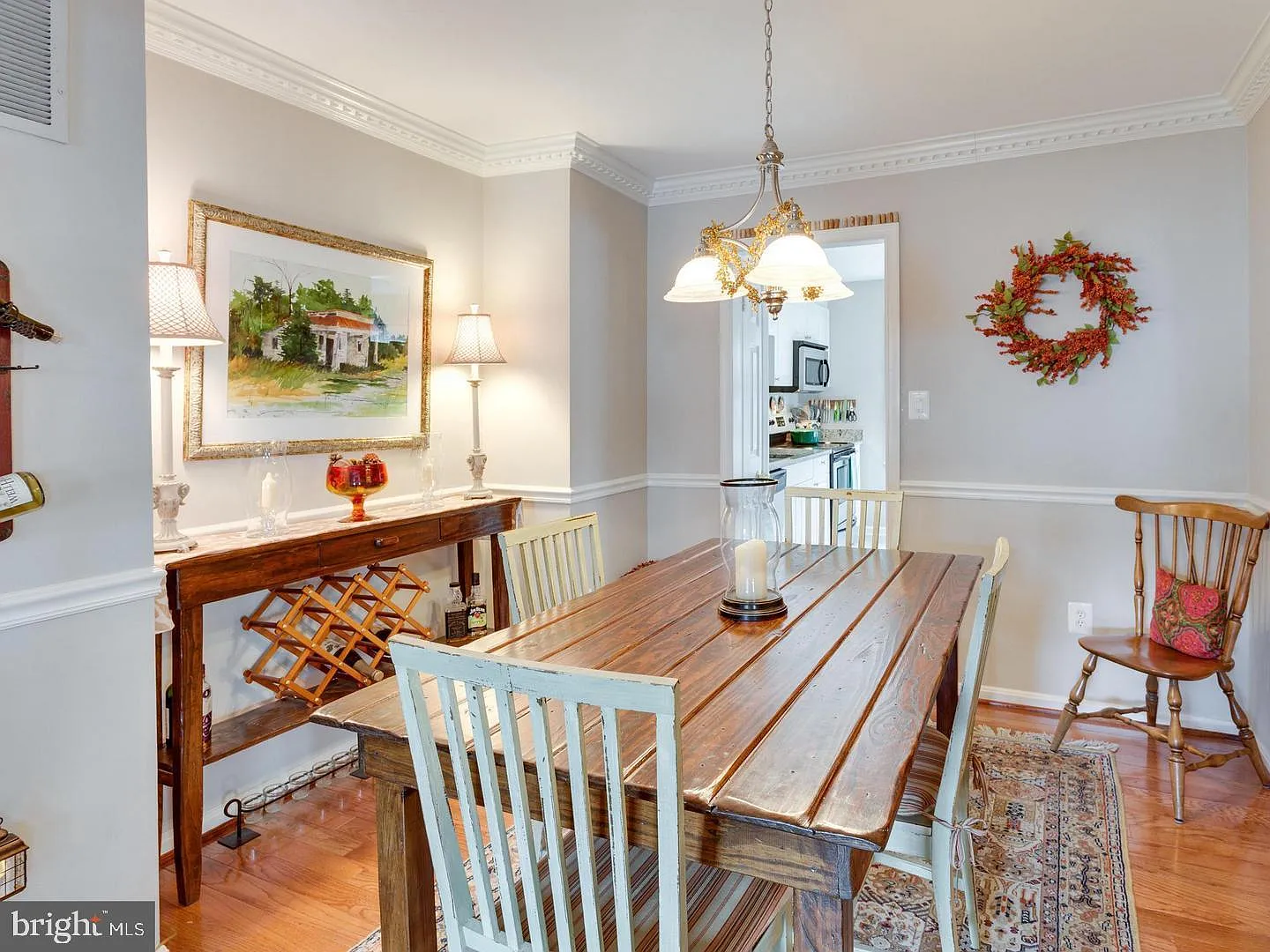 3 bed, 4.0 bath, 2040 sqft, $3,175 — Photo 4