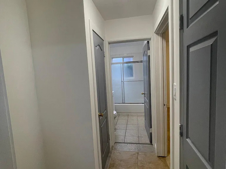 217 E Taylor St — Photo 18