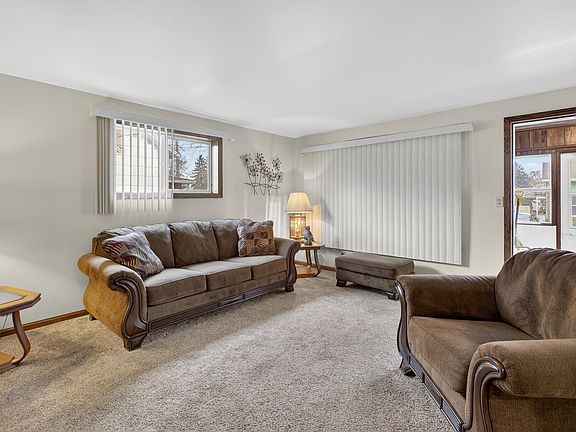 5th image of 2409 Garfield Ave