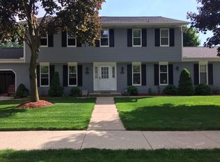 1826 Wolf Rd, Waukesha, WI 53186