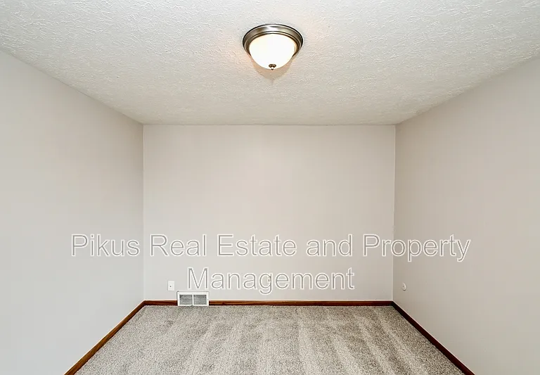 6111 Island Dr NW — Photo 11
