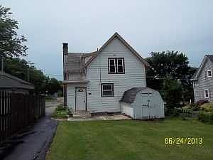 2nd image of 1004 Logan Ave