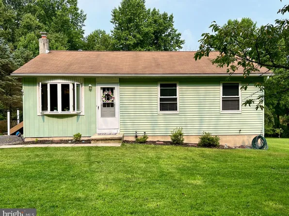 165 Schweitz Rd, Fleetwood, PA 19522