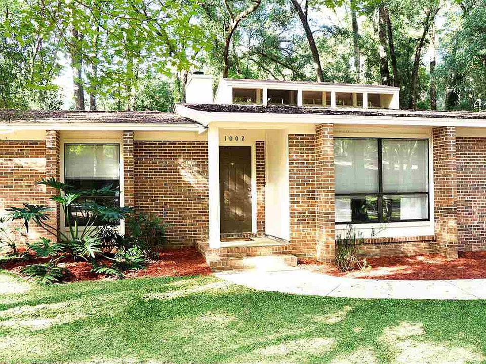 1st image of 1002 Redbud Ave