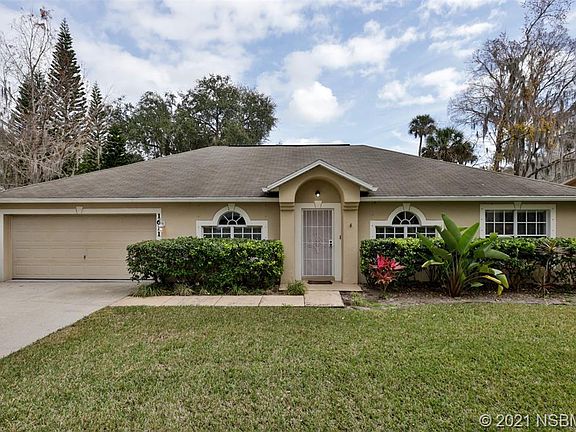 3rd image of 1611 Royal Palm Dr