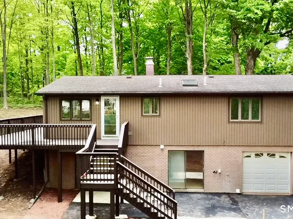 19 Smithfield Avenue, Meriden, CT 06451