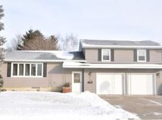 115 6th St SW, Eyota, MN 55934