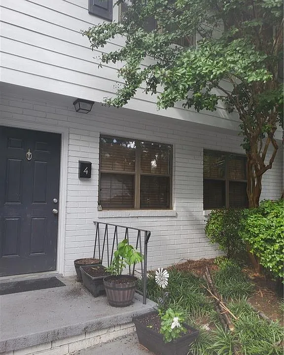 1689 Briarcliff Rd NE #4