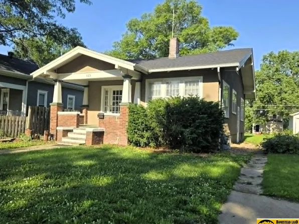 613 N 12th St, Beatrice, NE 68310