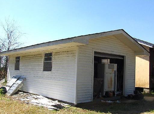 2nd image of 430 Dexter Rd