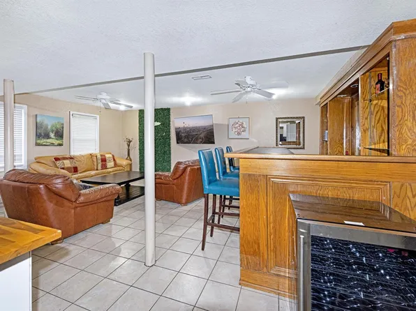 728 Saybrook Cir NW, Lilburn, GA 30047