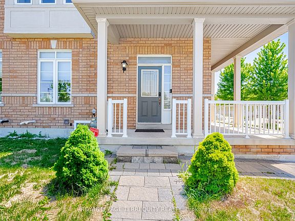 3rd image of 36 Chokecherry Cres