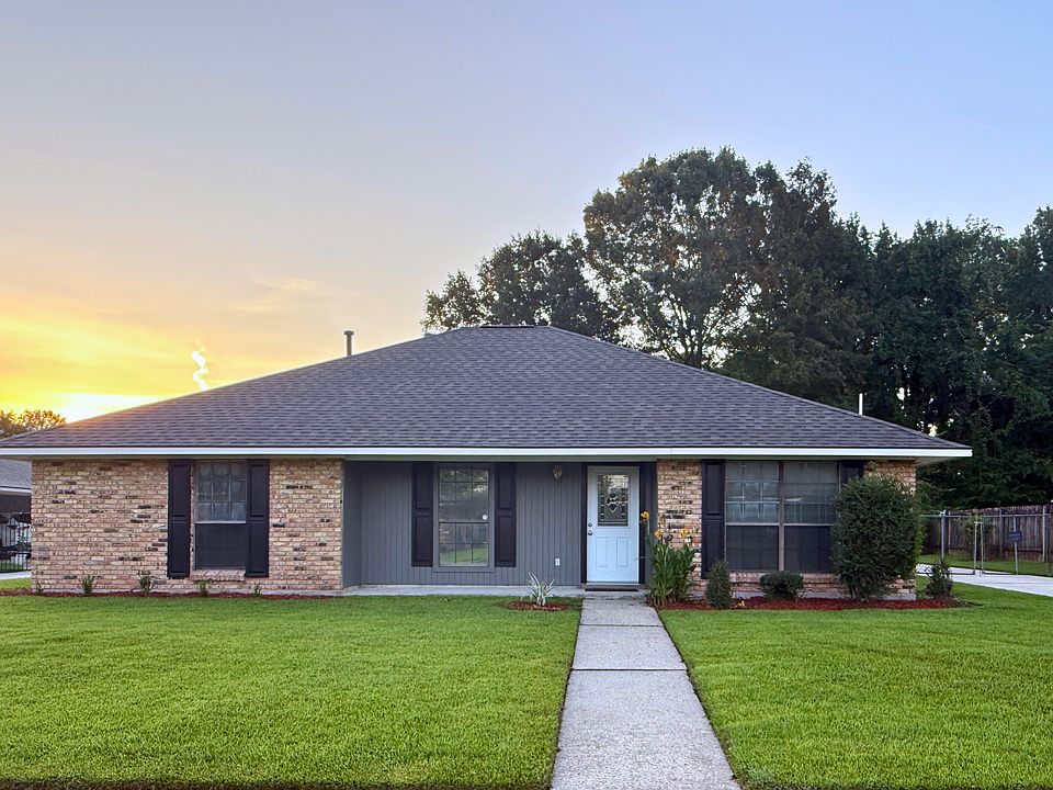 Beautiful Freshly Renovated Home