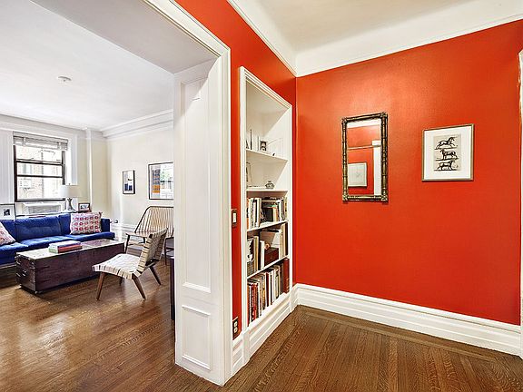 2nd image of 119 W 71st St APT 6C