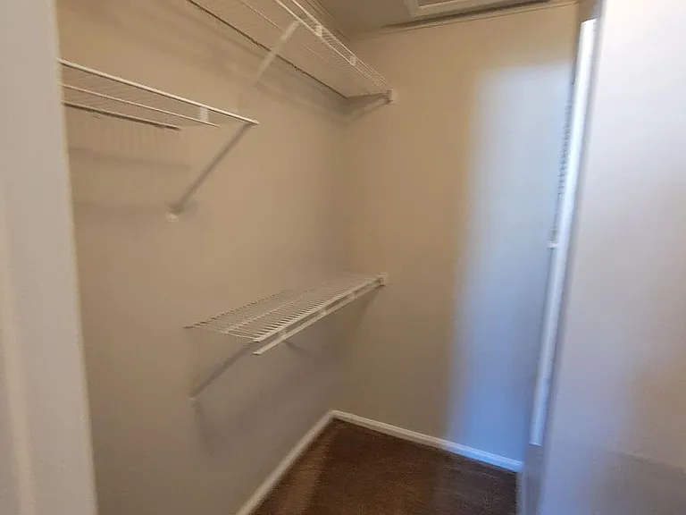Country Gardens Apartments — Photo 22