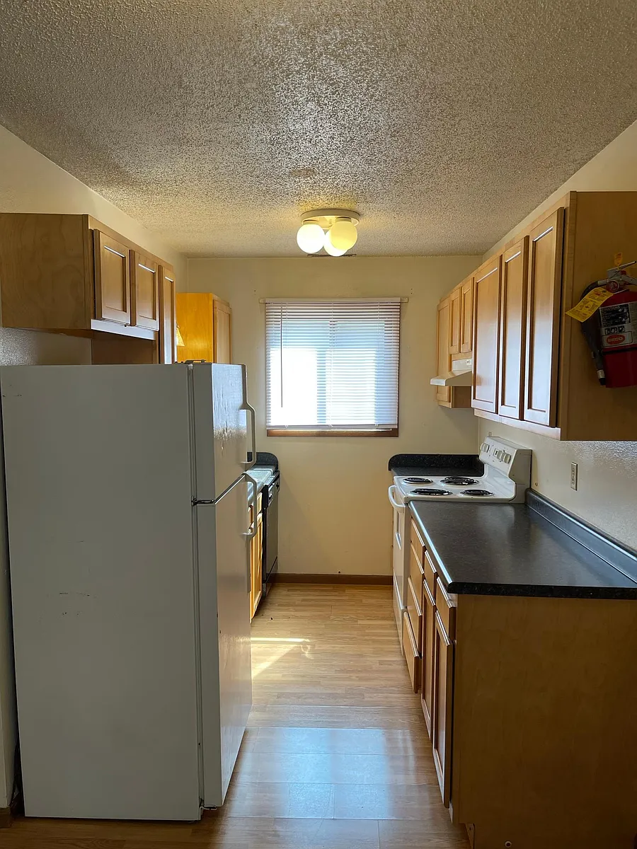 Building Photo - 436 S Johnson St #4