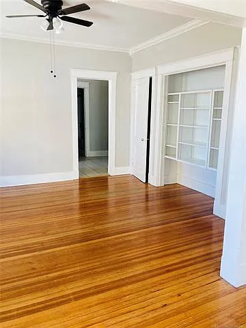 Melrose Apartments — Photo 2