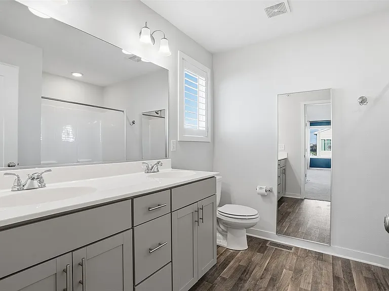 329 NE Otter Dr — Photo 10
