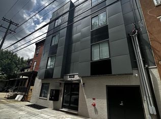890 N 42nd St, Philadelphia, PA 19104