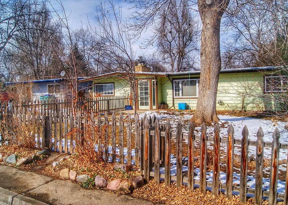 1612 W Mountain Ave