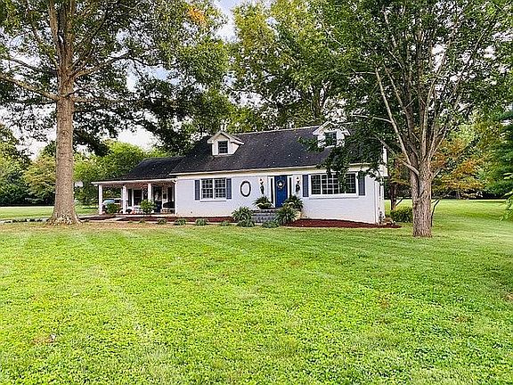 3rd image of 1023 Newman Way