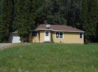 711 E Thorn St, Hastings, MI 49058