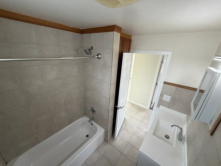404 Klickitat Ave #2 — Photo 15