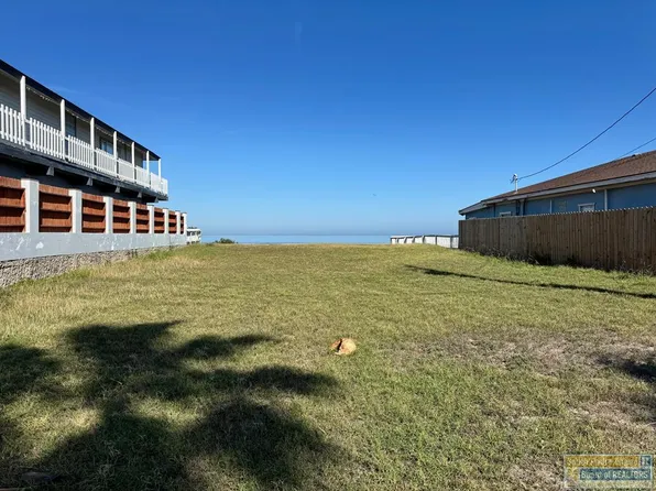 1738 N Shore Dr, Pt Isabel, TX 78578