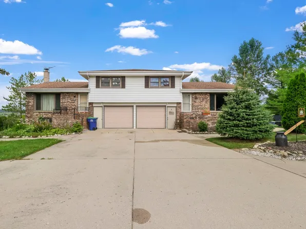 6218 Blueberry Rd, Allenton, WI 53002