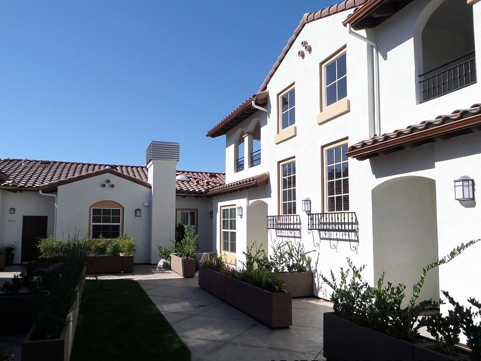 Courtyard Exterior