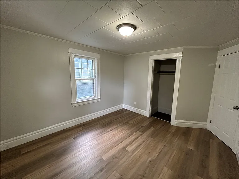 42 Villa St #UPPER — Photo 7