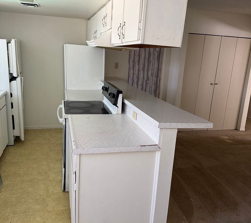 1st image of 2675 Sherwood St APT 10
