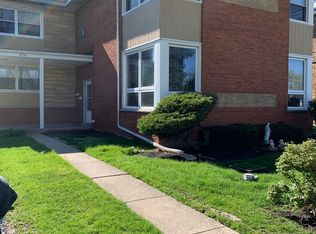 8754 N Elmore St #2, Niles, IL 60714