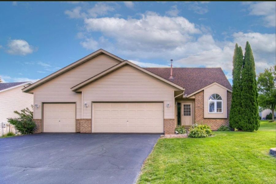 1st image of 9027 Parkside Dr