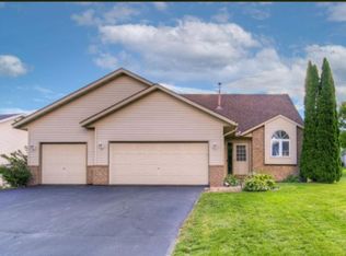 9027 Parkside Dr, Woodbury, MN 55125