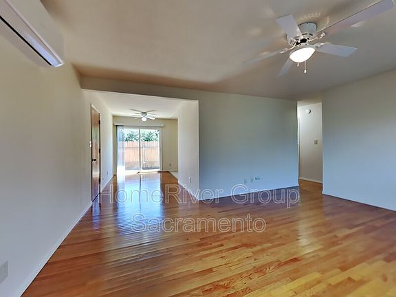 2nd image of 3523 Grant Park Dr