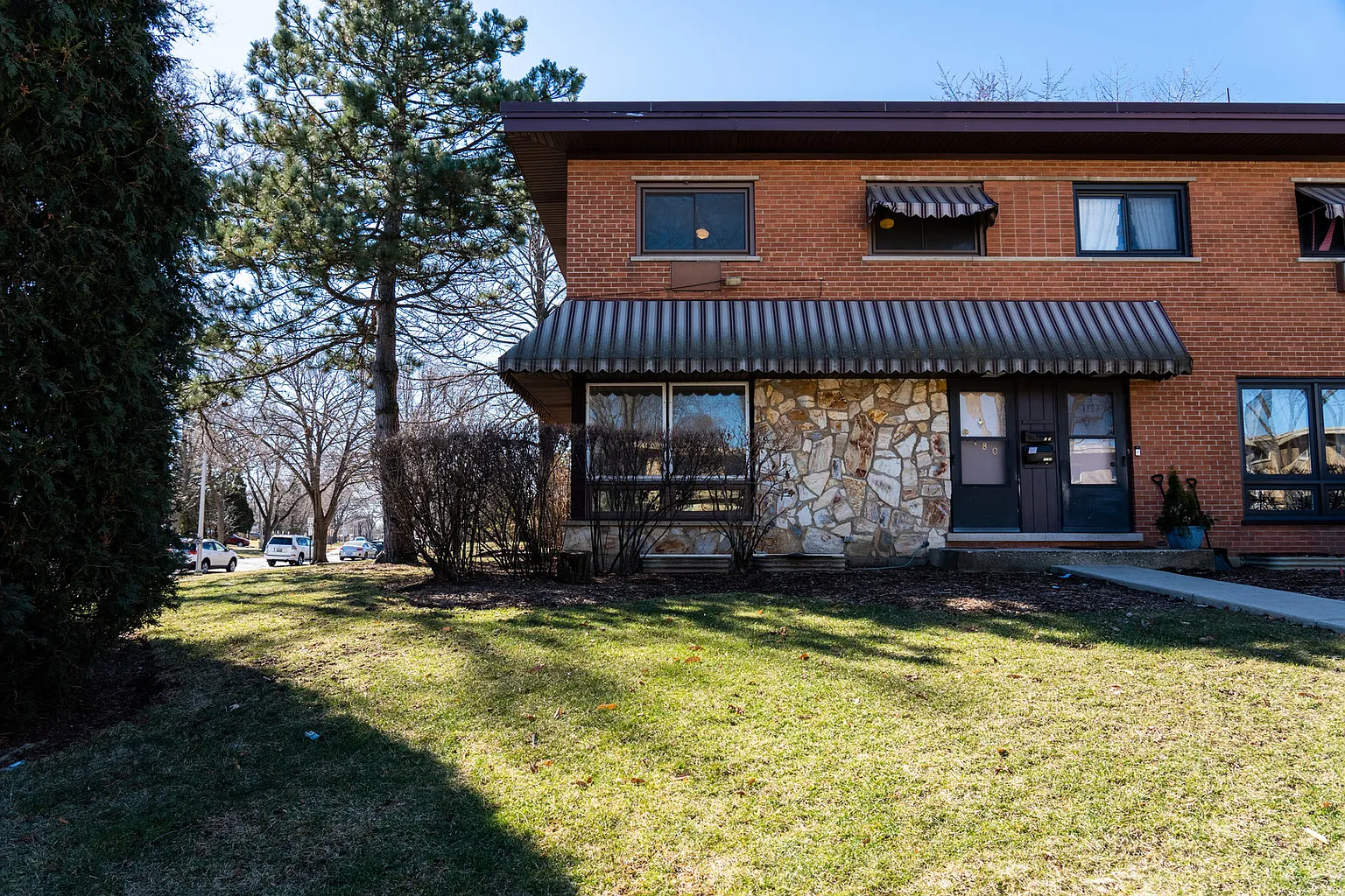 1180 N Wheeling Rd photo 1