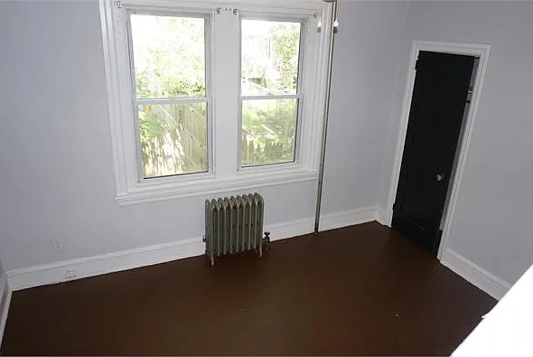 3 bed, 1170 sqft, $2,043 — Photo 4
