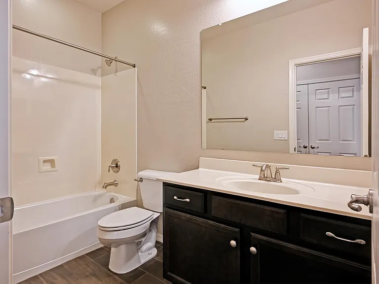 Guest Bath 2