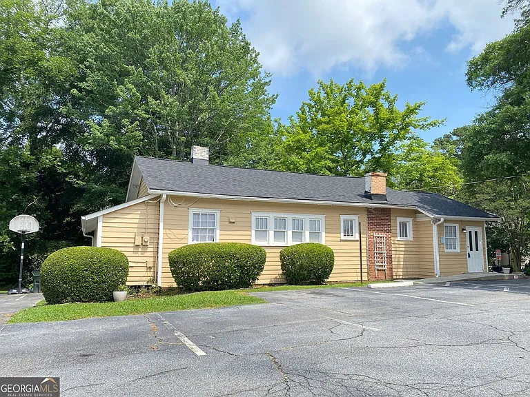 175 Park Dr NW — Photo 3