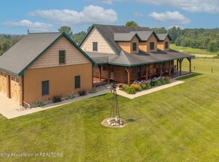 10153 Scipio Hwy, Vermontville, MI 49096