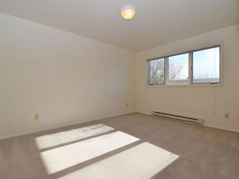 813 W Villard St #73 — Photo 16
