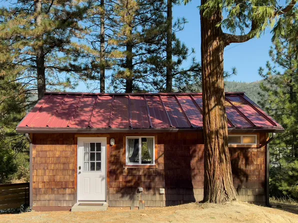 41916 Yosemite Pines Dr, Oakhurst, CA 93644