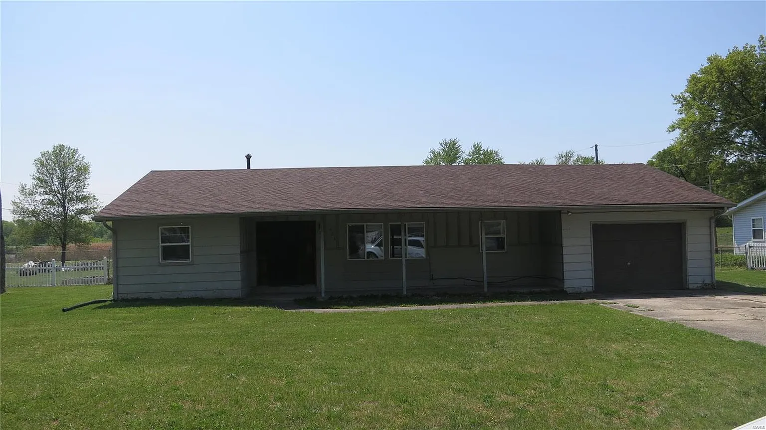 423 Virginia St photo 1