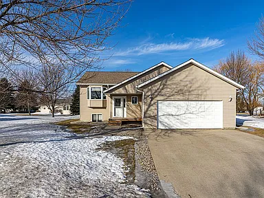 1419 Saint Marys Dr — exterior photo