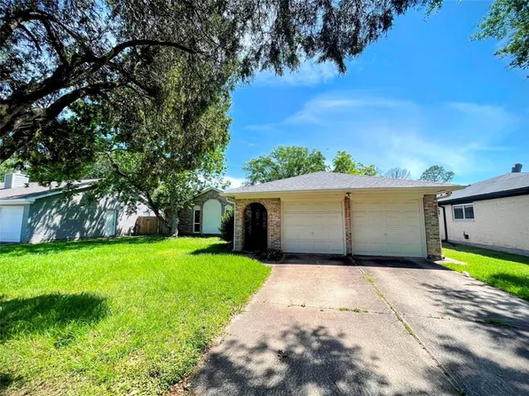 12219 South Dr, Houston, TX 77099