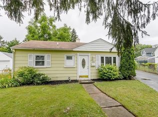 134 Cimarron Dr, Rochester, NY 14620